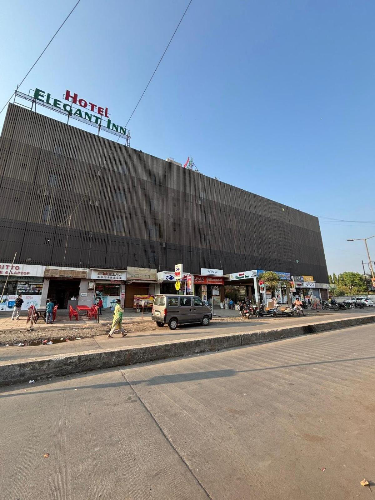 Hotel Elegant Inn Surat Exterior foto